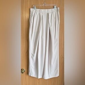 Free People | Women’s Large | Cream Nothing To Say Pleated Trousers Lightweight